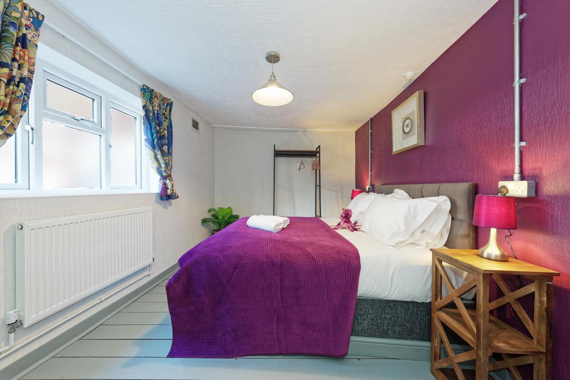 Apartment Second Nest Four Bedroom Margate